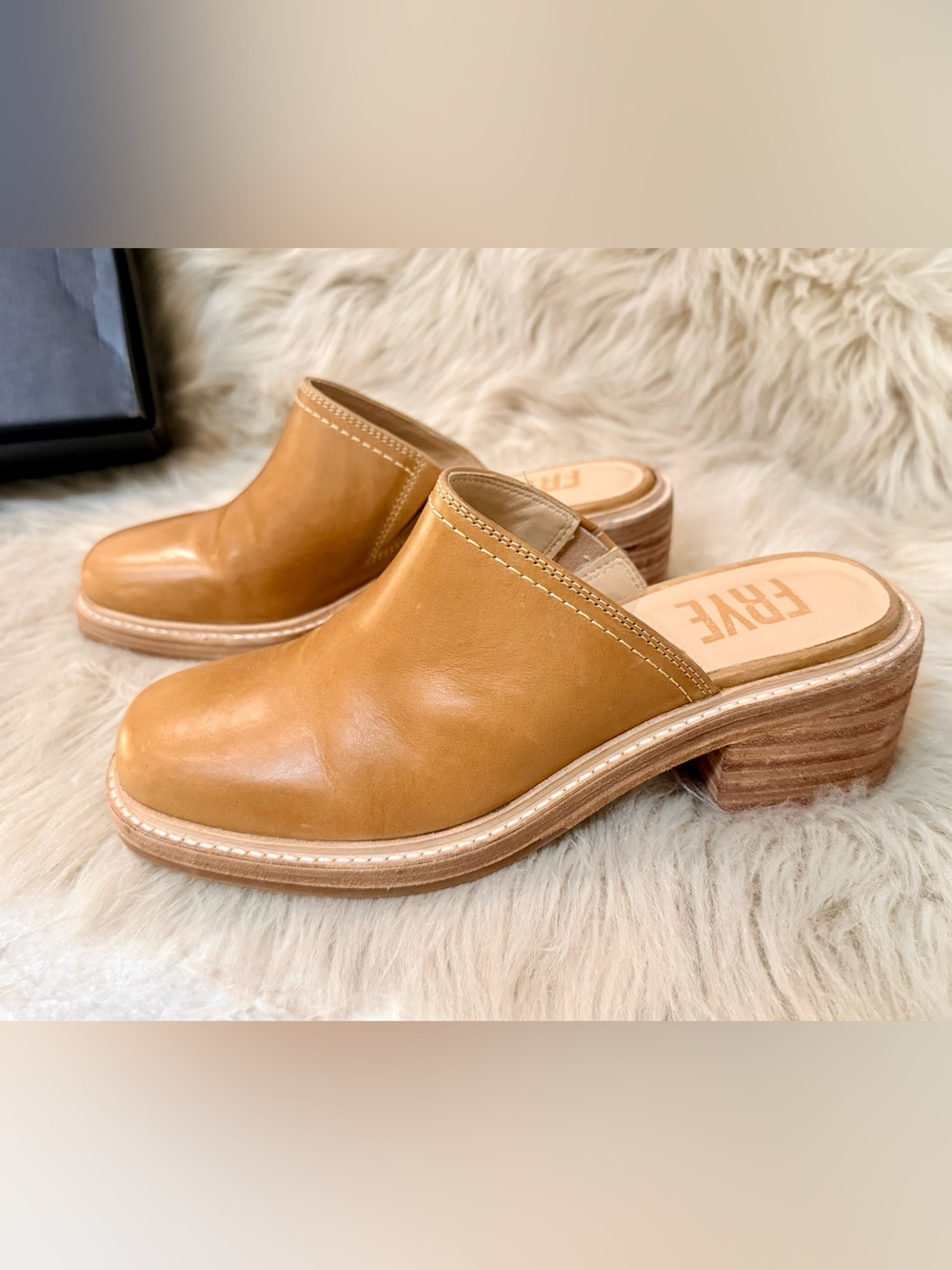 Frye Kate Mule - Banana - Size 8 NEW! - Picture 2 of 7